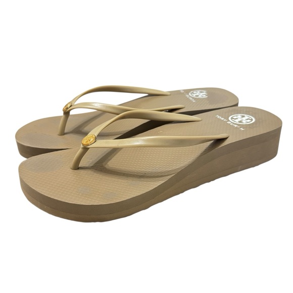 Tory Burch Sandals Women’s 9.5M Beige Wedge Thong Thin Flip Flops Casual Comfort - Picture 1 of 11
